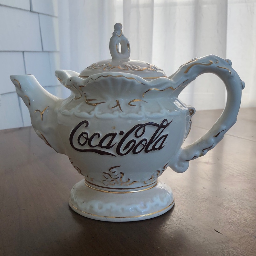 Vintage/ Retro 1998 Coca Cola Teapot